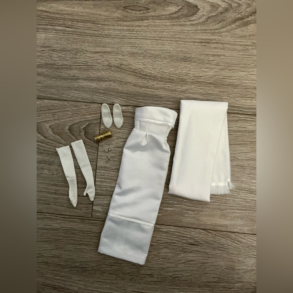 Franklin Mint Jackie Kennedy Doll White Satin Gown Outfit COMPLETE